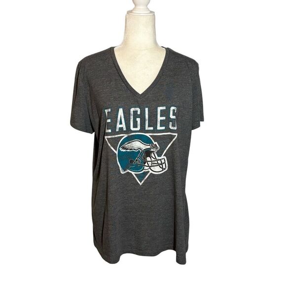NFL Tops - NFL Philadelphia Eagles gray v-neck graphic t-shirt - XXL
